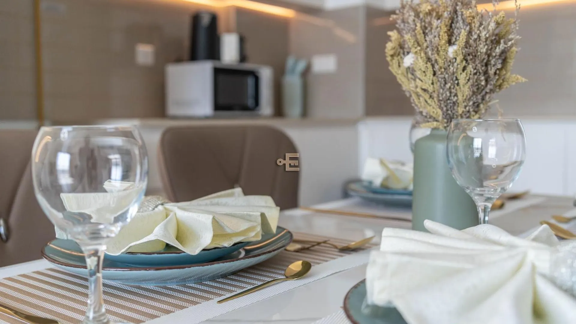 Modern Minimalist 1Br Hayat Blvd Prime Spot Apartment Dubai United Arab Emirates